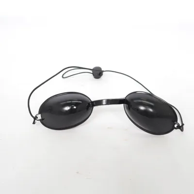 Protective goggles (Black)