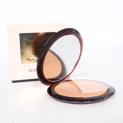 Puder (Terracotta Luminizer 01) från Guerlain