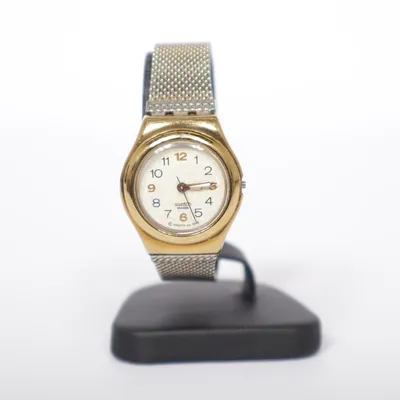 Montre (Argent, Or) de Swatch