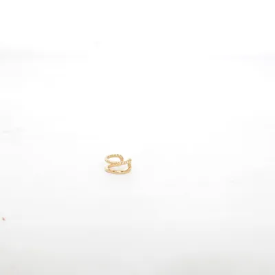 Earcuff (Gold) von Claide Unbekanntes Metall