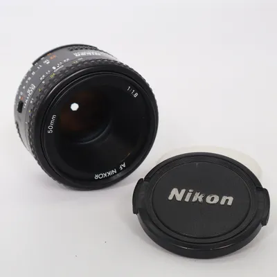 Kameraobjektiv (Svart) från Nikon