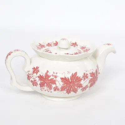 Teapot (Vinranka) from Gefle