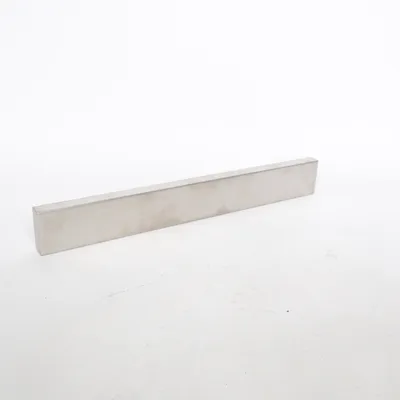 Knivmagnet (Magnetic Knife Rack) fra Coline