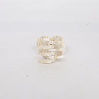 Hårklämma (Beige)