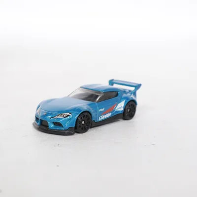 Leksaksbil (20 Toyota GR Supra) från Hot Wheels