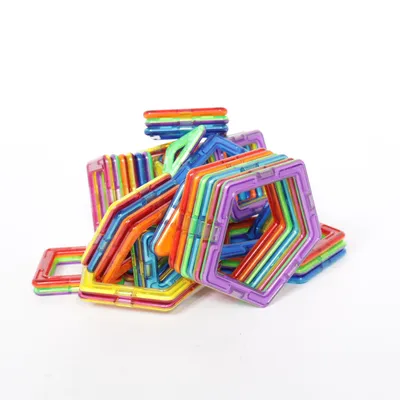 Jeu de construction (Multicolore) de Magformers