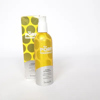 Facial cleanser (Good Cleanup) from Benefit