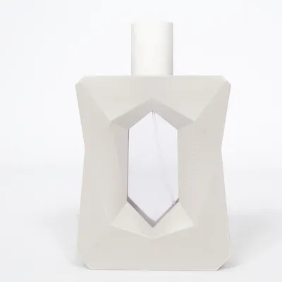 Eau de Parfum (God Is A Woman) från Ariana Grande