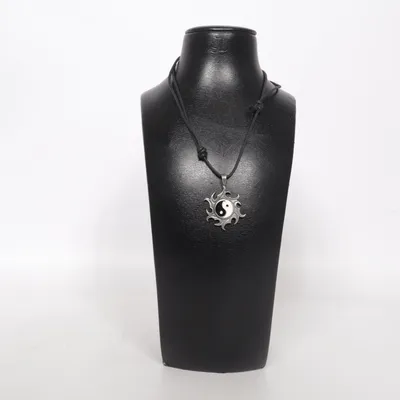 Halskæde (Sort, Sølv) Ukendt metal