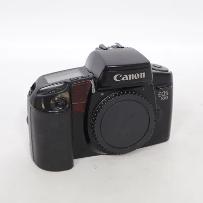 Analog kompaktkamera (EOS 100) från Canon