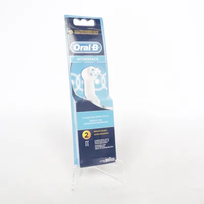 Tandborsthuvud (Interspace) från Oral-B