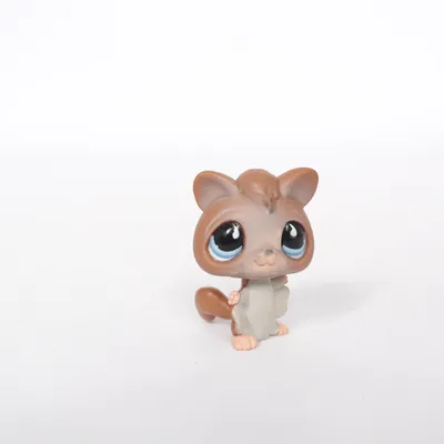 Toy figurine (Brown) from Littlest Pet Shop