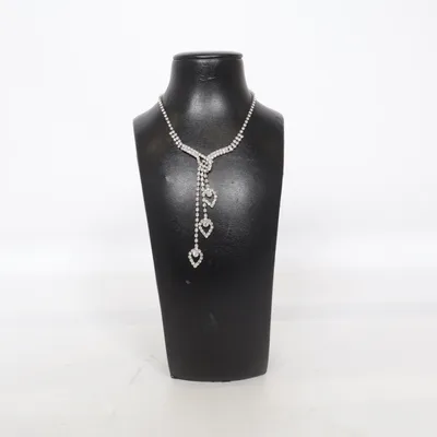 Halskette (Silber) Unbekanntes Metall