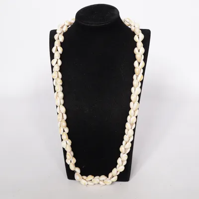 Halsband (Beige) Snäckor