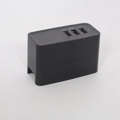 USB hub from Harman/Kardon