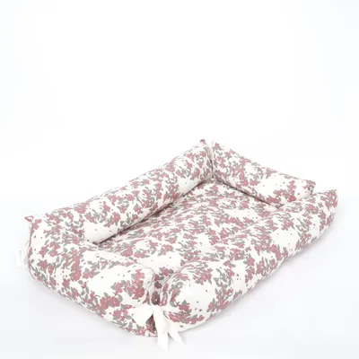 Babynest (White, Multicolored) from Garbo & Friends