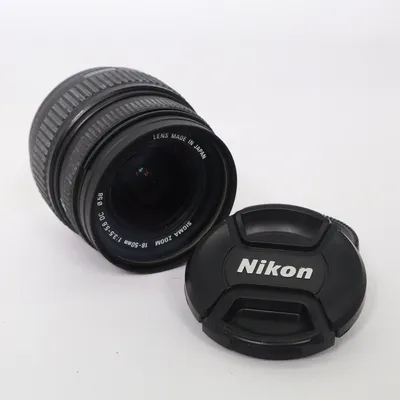 Kameraobjektiv (Svart) från Nikon