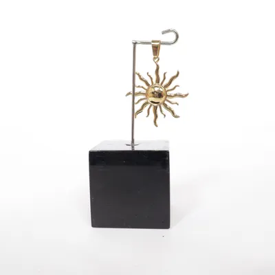 Pendant (Gold) Unknown metal