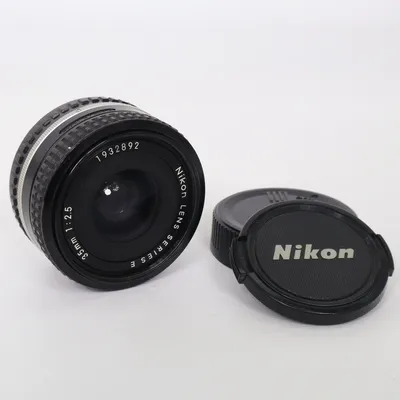 Kameraobjektiv (Svart) från Nikon