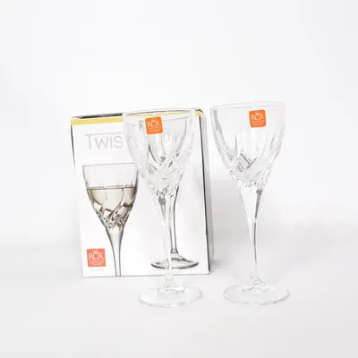 Wine glass (Twist) from RCR