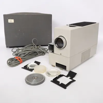Projector (Gray) from Braun
