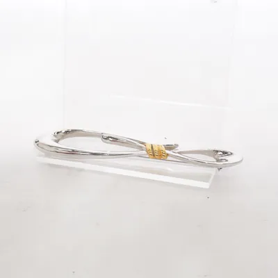 Brosch (Silverfärgad) Okänd metall