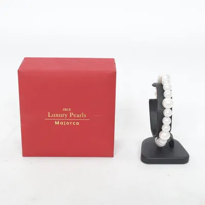 Bracelet (White) from Iris Unknown metal