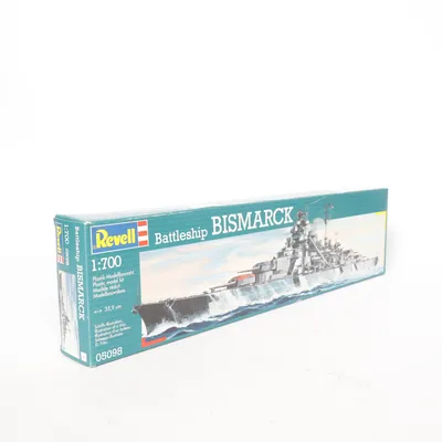 Modelskib (Battleship Bismarck) fra Revell