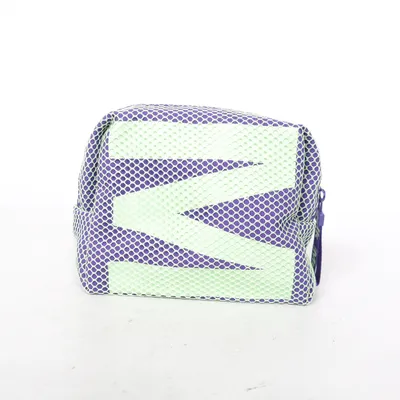 Necessär (Blå, Grön) från Milk Makeup