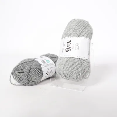 Yarn (Holly) from Holly