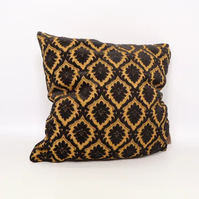 Cushion (Black, Brown) from Dutch Bone