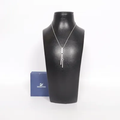 Halsband (Silverfärgad) från Swarovski Okänd metall