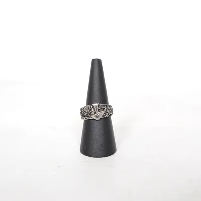Ring (Silverfärgad) Okänd metall