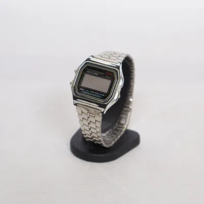 Armbåndsur (Vintage Casio A168WA-1 ILLUMINATOR) fra Casio
