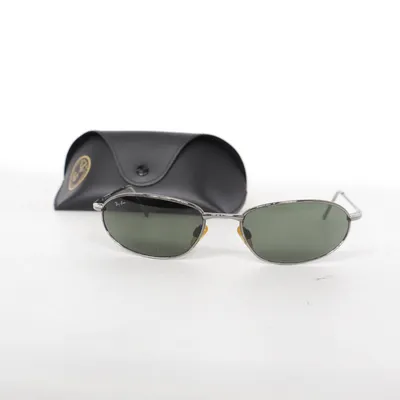 Solglasögon (RB 8013 Titano) från Ray-Ban