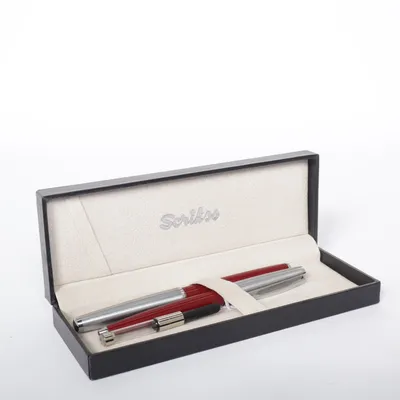 Stylo-plume (Rouge, Argent) de Scrikss