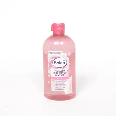Makeup remover (Mizellen Reinigungs Wasser Rose) from DM
