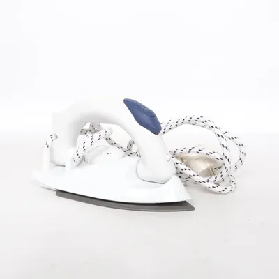 Strykjärn (Vit, Blå) från Accent