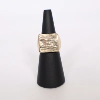 Zegelring (Geel) Onbekend materiaal