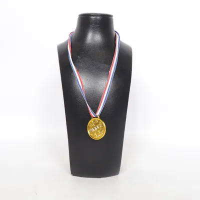 Sportutrustning (Guldfärgad, Röd, Blå)