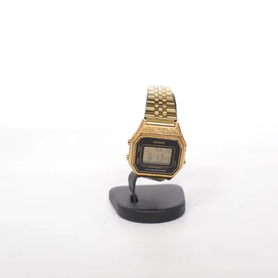 Armbandsur (LA680WE) från Casio