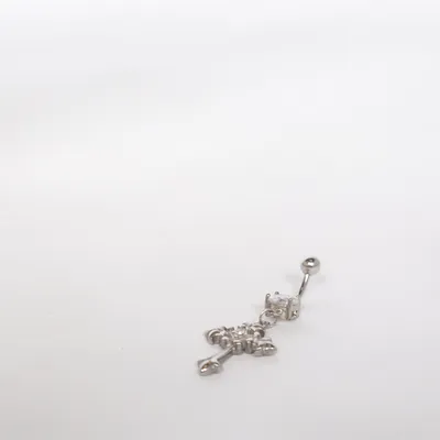 Piercingsmycke (Silverfärgad) Okänd metall