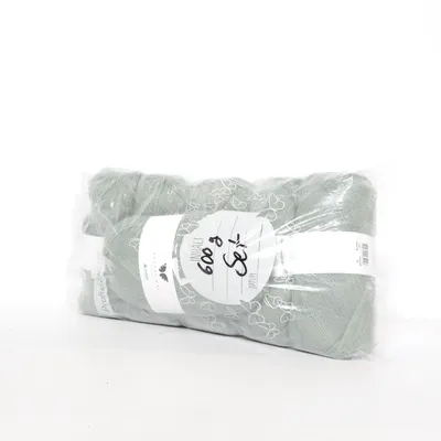 Garn (Fluffy Day) från Hobbii Akryl