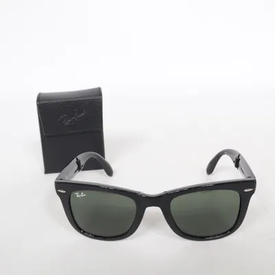 Solglasögon (RB 4105) från Ray-Ban