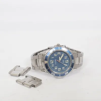 Wristwatch (Blue, Silver) from Tajms