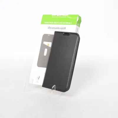 Mobilskal (iPhone 15) från Dbramante 1928