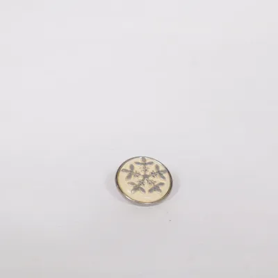 Pin (Beige, Silver) from Amsterdam Noosa Unknown metal