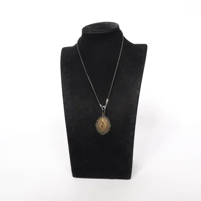 Ketting (Zwart, Bruin) Onbekend materiaal