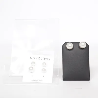 Earrings (White) from Dazzling Unknown metal
