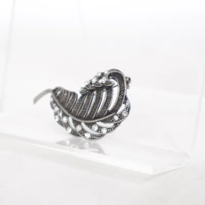 Broche (Grijs) Onbekend materiaal